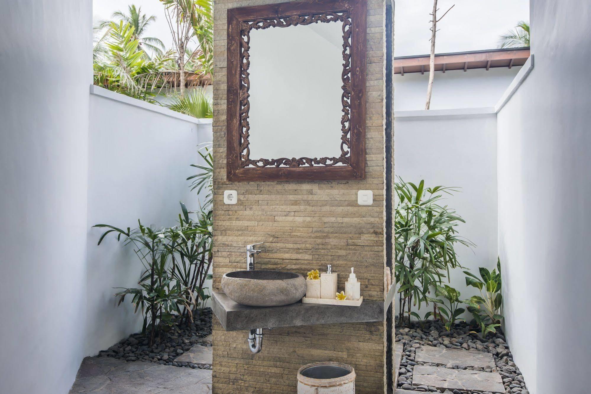 Melaya Estate By Lifestyleretreats Vila Penginuman Exterior foto