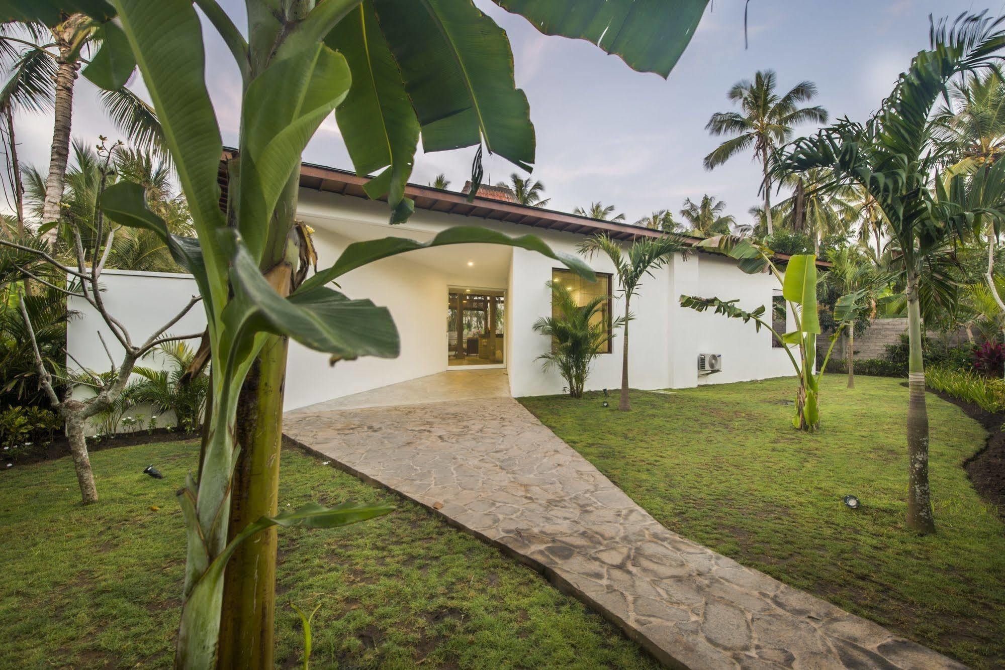 Melaya Estate By Lifestyleretreats Vila Penginuman Exterior foto
